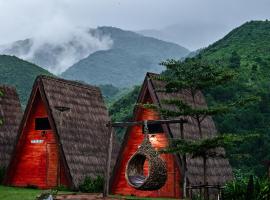 Whispering Mok At Sapan, hotel com estacionamento em Ban Huai Ti