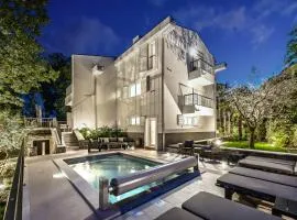 Villa Forest Whisper near the sea