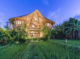 luxury villa bamboo 3 bedrooms in canggu