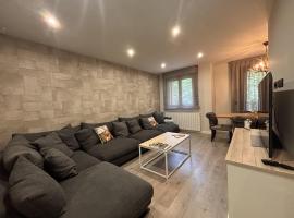 Villa Aneto - Confort moderno en el coraz&oacute;n de Benasque, hotel que aceita pets em Benasque