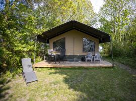 Luxe 5 persoons safaritent、Anna Paulownaのラグジュアリーテント