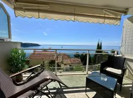 Studio vue mer limitrophe à Monaco