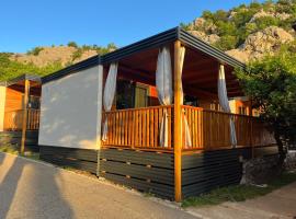 MIMOSA Luxury Mobile Homes, hotel in Sveti Juraj