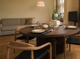Giselda Suite - OVAL