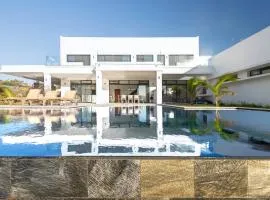 La Villa Phoenix