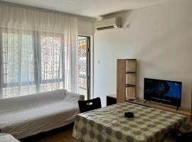 Beli's Apartments, hôtel à Kravlja