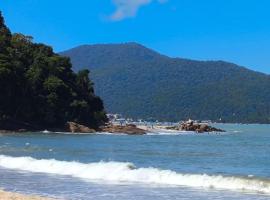 Casa Azul - Hospedagem Familiar, hotel i Caraguatatuba