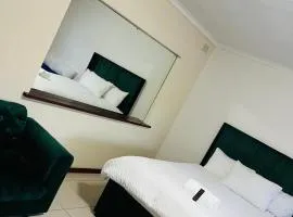 AFRICAN HAVEN GUEST HOUSE BnB GOODWOOD