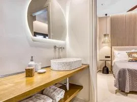 Almyra Apartments & Studios