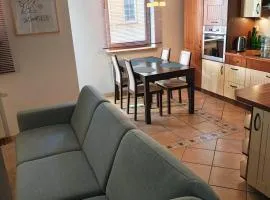 Tom & Jerry Apartment