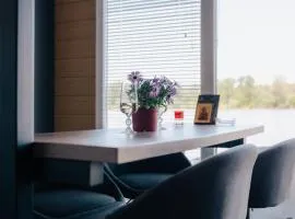 Splav na Savi - House on the river
