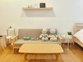 Secret Muji Vintage Building ห้องลับมูจิในตึกวินเทจ, hotel para golfe em Ban Song Hong