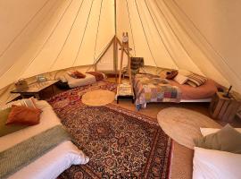 Glamping Josephine, luxusní stan v destinaci Geel