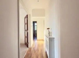 Edgware Bright 2 Bedrooms,