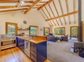 Minaret Cabin - 3 bedroom home