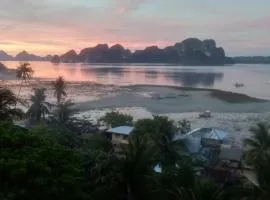Bebeladan ARA'S Lodging House Beachfront