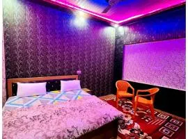 AYODHYA HOTEL MILAN PREMIUM PALACE Near Ram Janam Bhoomi and Temple - A Premium Hotel In Ayodhya