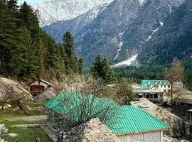 ThrillEscape - Stay in Cottages & Tents