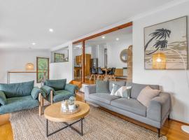 The Canopy House - by Coast Hosting, hotel v mestu Terrigal