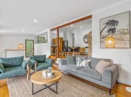 The Canopy House - by Coast Hosting