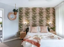 Jungle Cubby by Coast Hosting