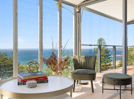 Sandcastle by Coast Hosting, hotel in Wamberal