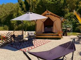 Glamping la Yurta nel verde Luxe glampingtent, готель у місті Торіно-ді-Санґро
