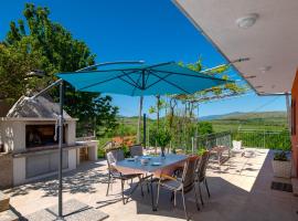 House MM, hotel a Čavoglave