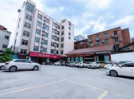 PAI Hotels·Zigong Rong County Dafosi South Bus Station