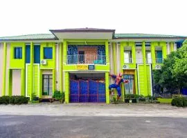 SPOT ON 2815 Hotel Damai