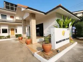 Mark Four Place Hotel