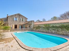 La Mijotière - maison avec piscine et grand jardin, Hotel in Thénac