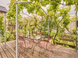 Chateau De Merande, hotel v destinaci Arbin