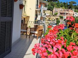 Anna's Home, hotel v destinaci Bacoli