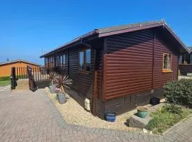 Ocean View Lodge - Sea Views & Decking