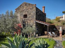Casa Rural Sanjora, hotel v destinaci Valverde