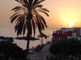 Amazing two rooms in Alcalá next to the beach