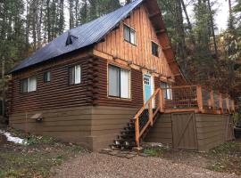 Traditional Log Cabin Rental near the Grand Tetons in Alpine, Wyoming, hotel v destinaci Alpine