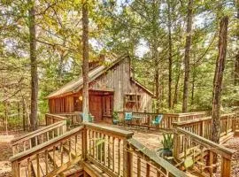 Cozy and Comfortable Kid-Friendly Cabin Rental for a Memorable Family Getaway Nestled in the Serene Forest in Ben Wheeler, Texas