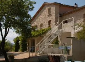 Huswell - Rustic Gite with Pool in Southern France