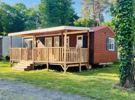 Mobil Home climatisé 3 chambres 6 Pers Tout Confort 510PM, hotel in La Boissière-de-Montaigu