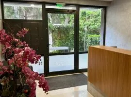 7th Sense boutique apartments