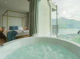 Valarin Luxury Apartments & Wellness, Vercana by Rent All Como, hotel v destinaci Vercana