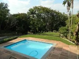 6 Garland Road