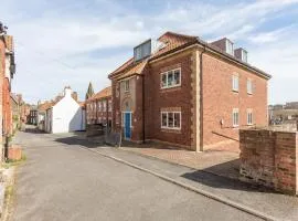 Newton House - Free Parking