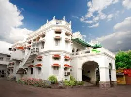 Taj Mahal Hotel Abids