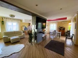 VILLA DAL PESCATORE Apartment - Elegant Retreat between Anzio & Nettuno with Garden and refined Patio - Train Station 500mt