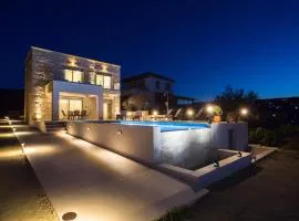Amfitriti Villa