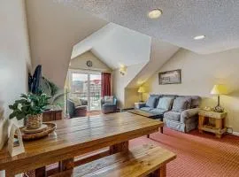 Mountainview Condo at Rivergreen