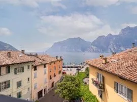 GARDA LIVING APARTMENTS Torbole